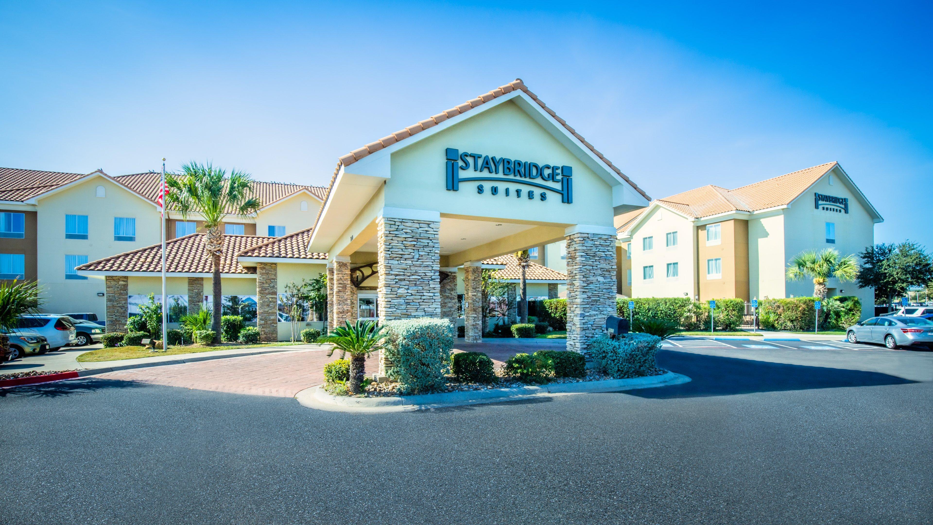 Staybridge Suites Laredo By Ihg Buitenkant foto
